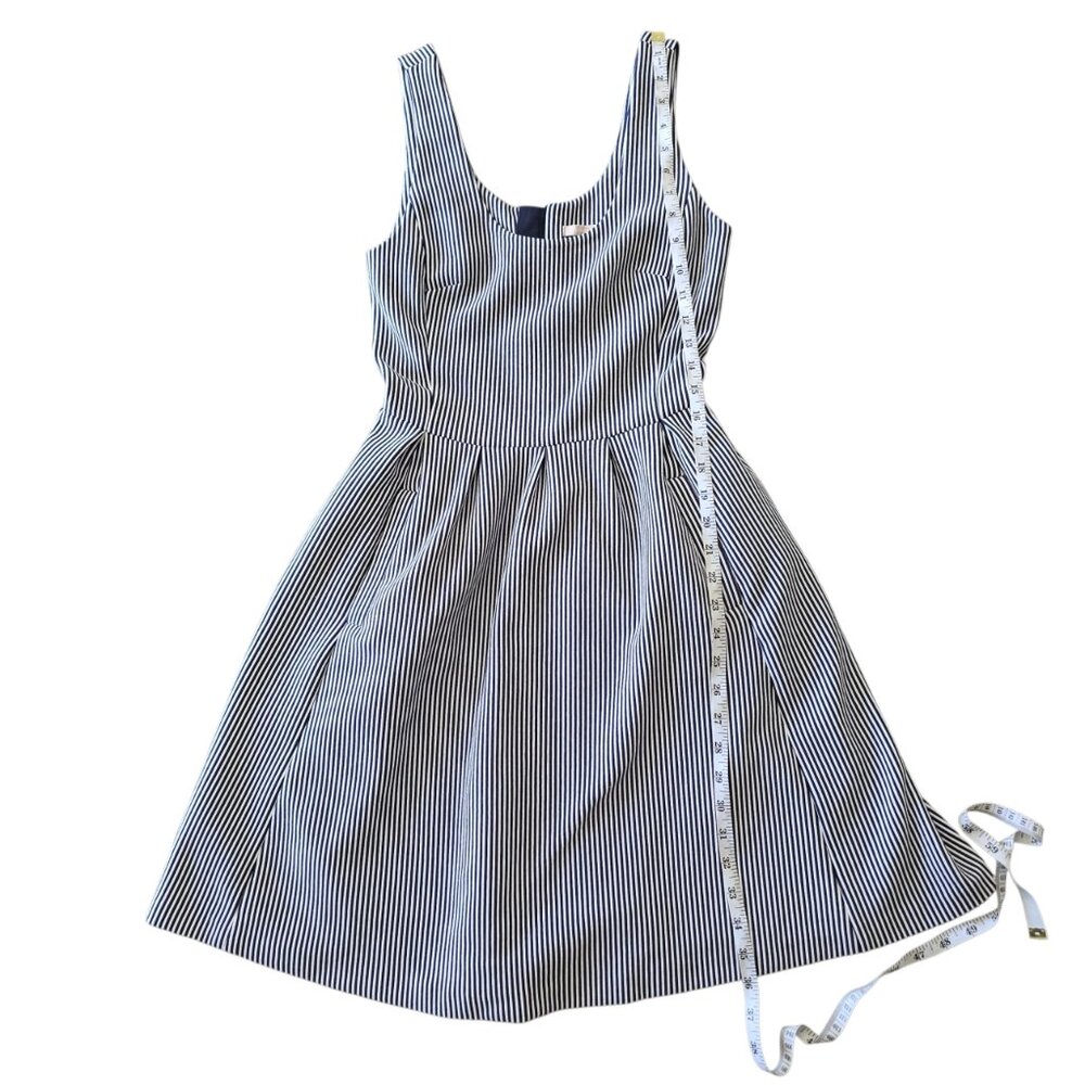 Banana Republic - Blue & White striped dress - Size 2 - Picture 10 of 13